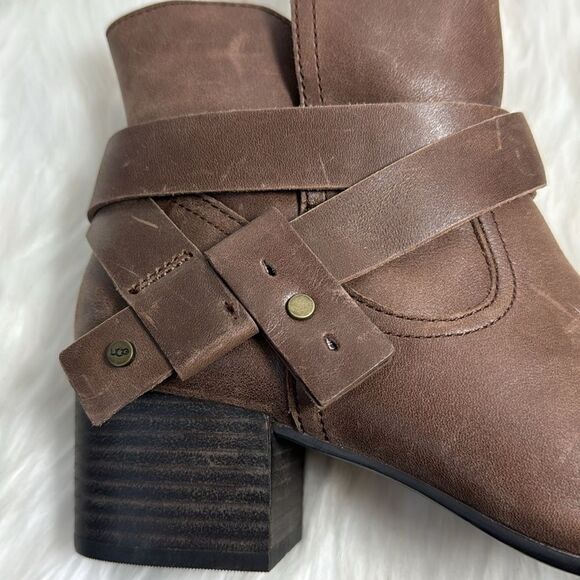 UGG Elysian Brown Distressed Leather Strappy Ankle Booties Sz 8 - Picture 5 of 8